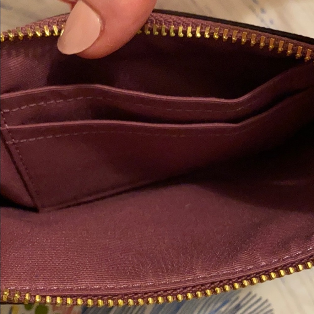 Coach wristlet - Picture 2 of 4